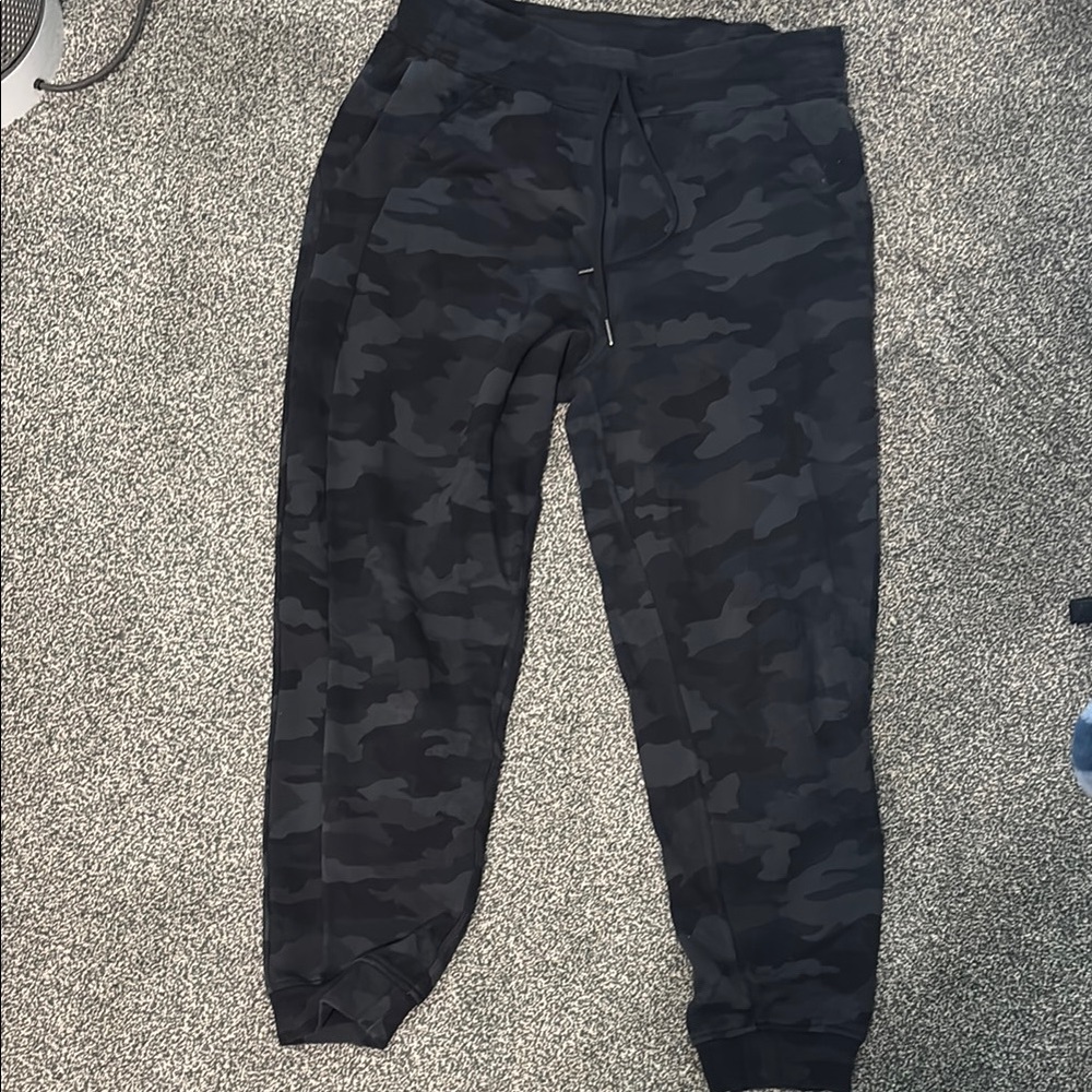Lululemon Athletica Black Camo Joggers